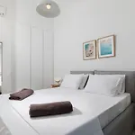 Estella With Pool&jacuzzi In Villa *