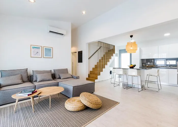 Estella With Pool & Jacuzzi In *