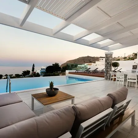 Estella With Pool & Jacuzzi In Villa *