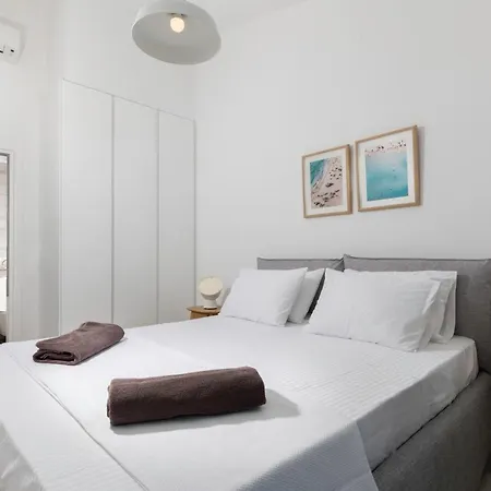 Estella With Pool & Jacuzzi In Villa *