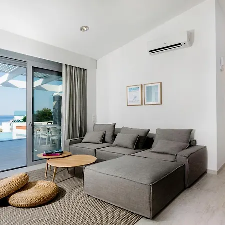 Βίλα Estella With Pool & Jacuzzi In Λίνδος